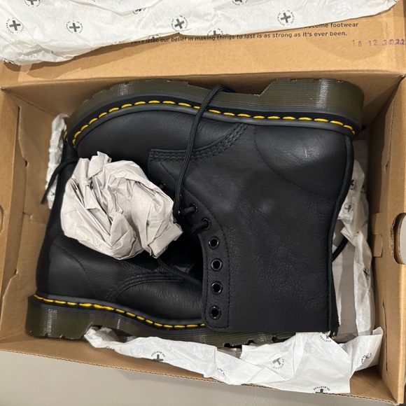 Dr. Martens Black Leather Women's Boots - 1460 Pascal - Picture 8 of 9